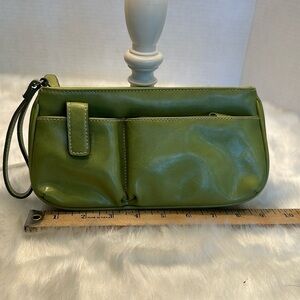 Vintage vinyl stepping out purse green